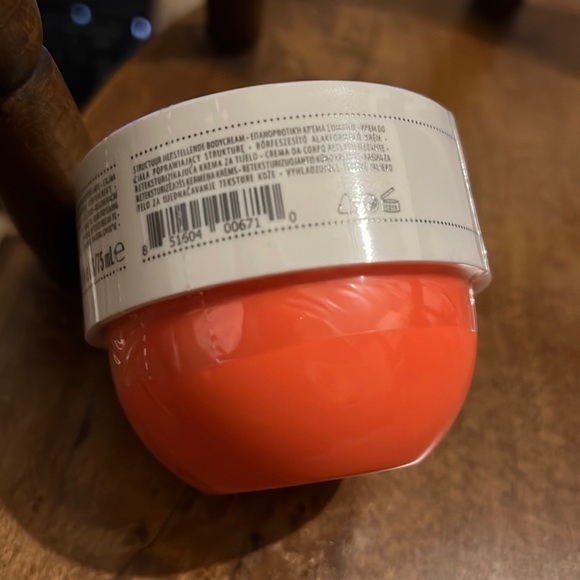 Sol De Janeiro Bom Dia Bright Body Cream with Vitamin C - Picture 2 of 2